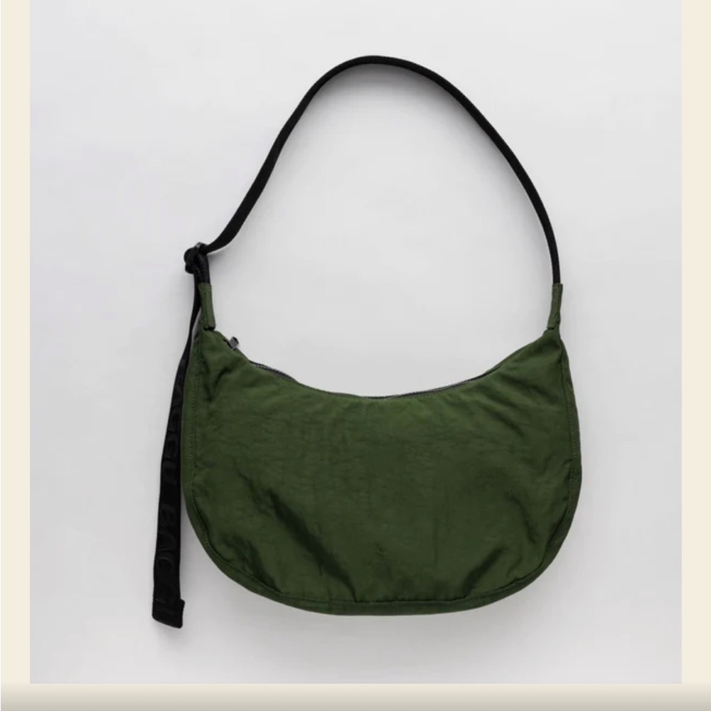 BAGGU medium crescent bag